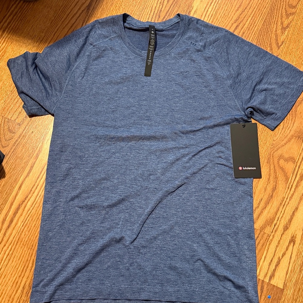 lululemon athletica Men's Heathered Navy Tee